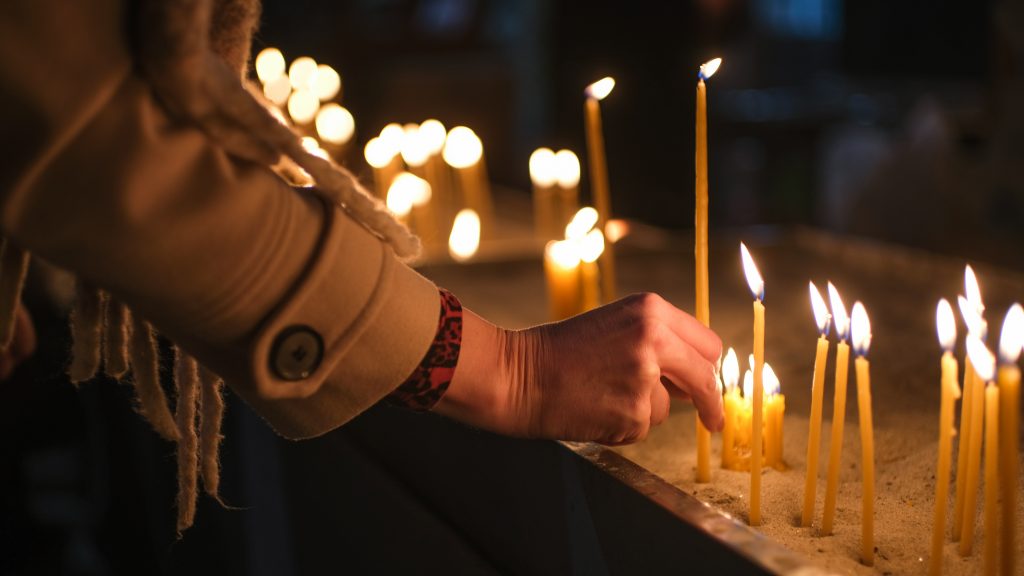 Enterrement orthodoxe à Lyon : organiser des funérailles chrétiennes orthodoxe