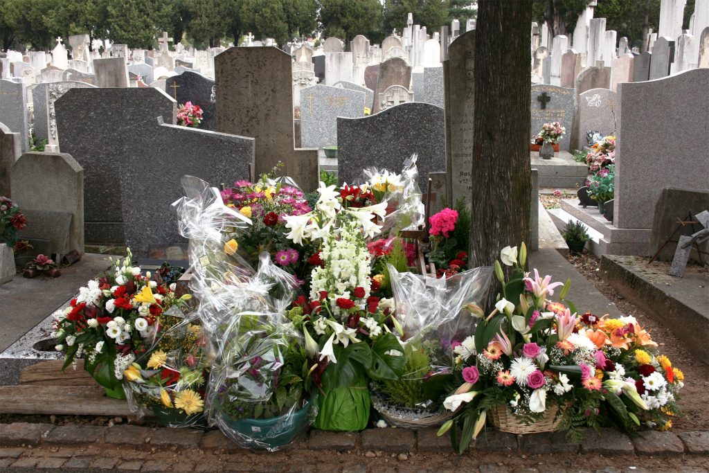 Enterrement à Lyon : organiser une inhumation